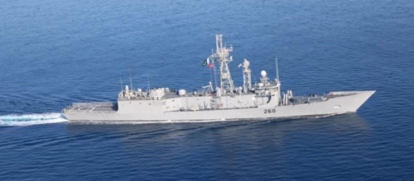 Αλωνίζει η πακιστανική φρεγάτα 